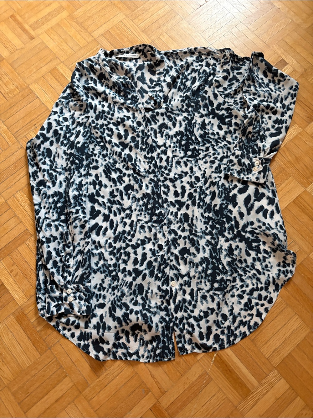 Max Volmary Women's Black and White Animal Print Button-Up Blouse